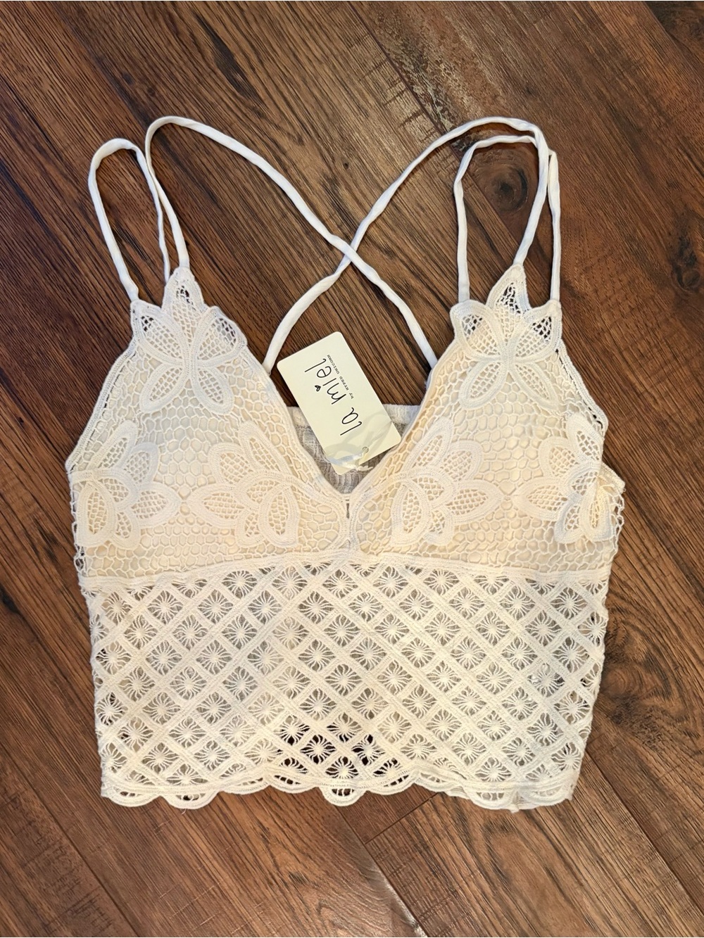 NWT LA MIEL Cream Lace Top Size L